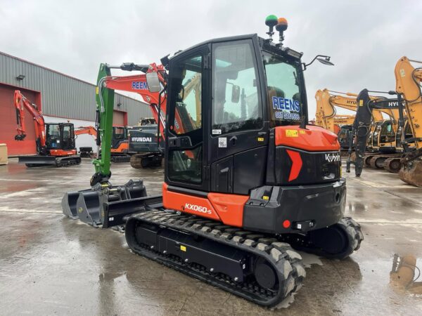 Range of Excavators from 1 Tonne to 30 Tonne - Image 5
